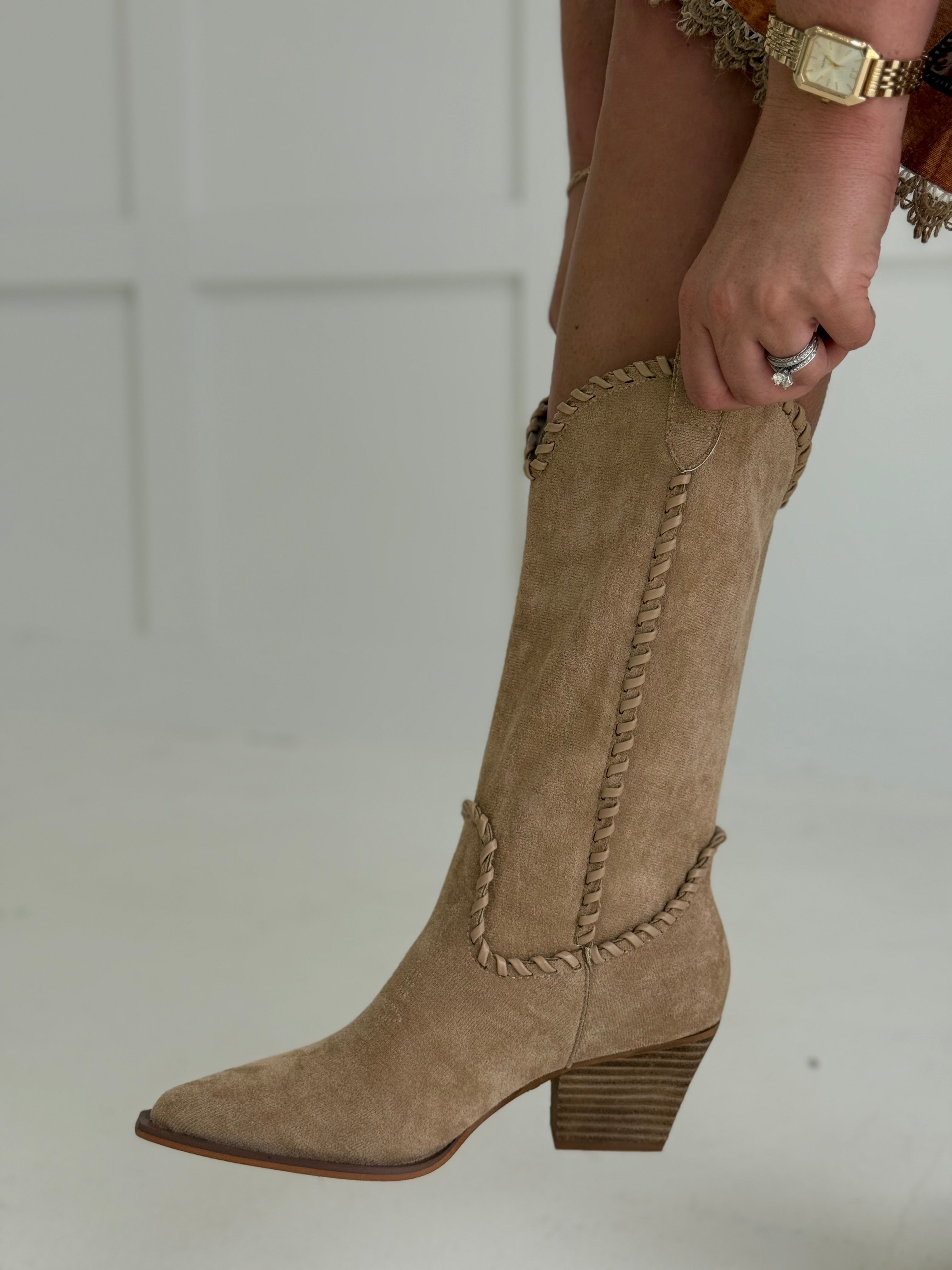 Stellar Whipstitch Boot - Almond