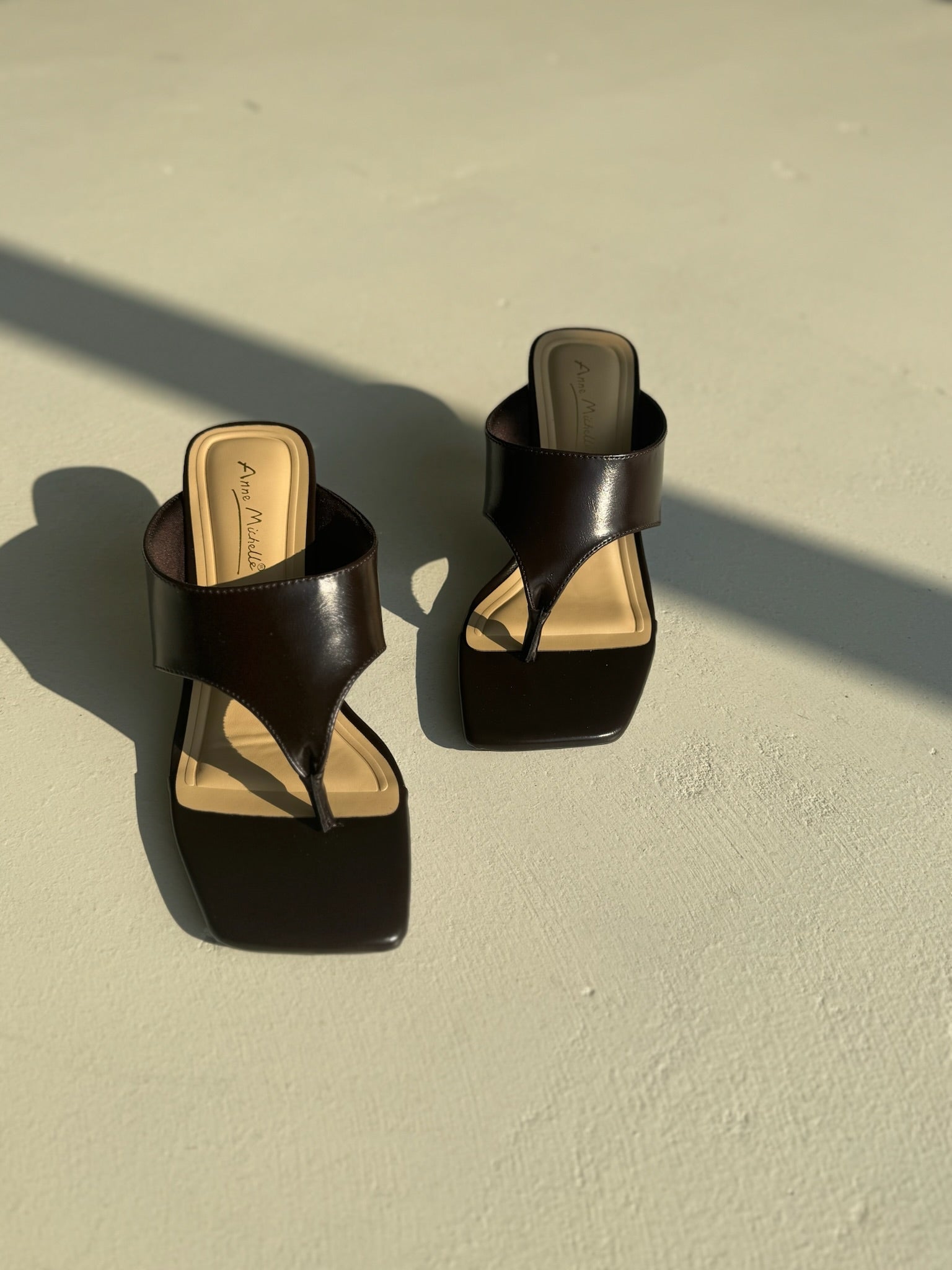 Midnight Strut Heel - Brown