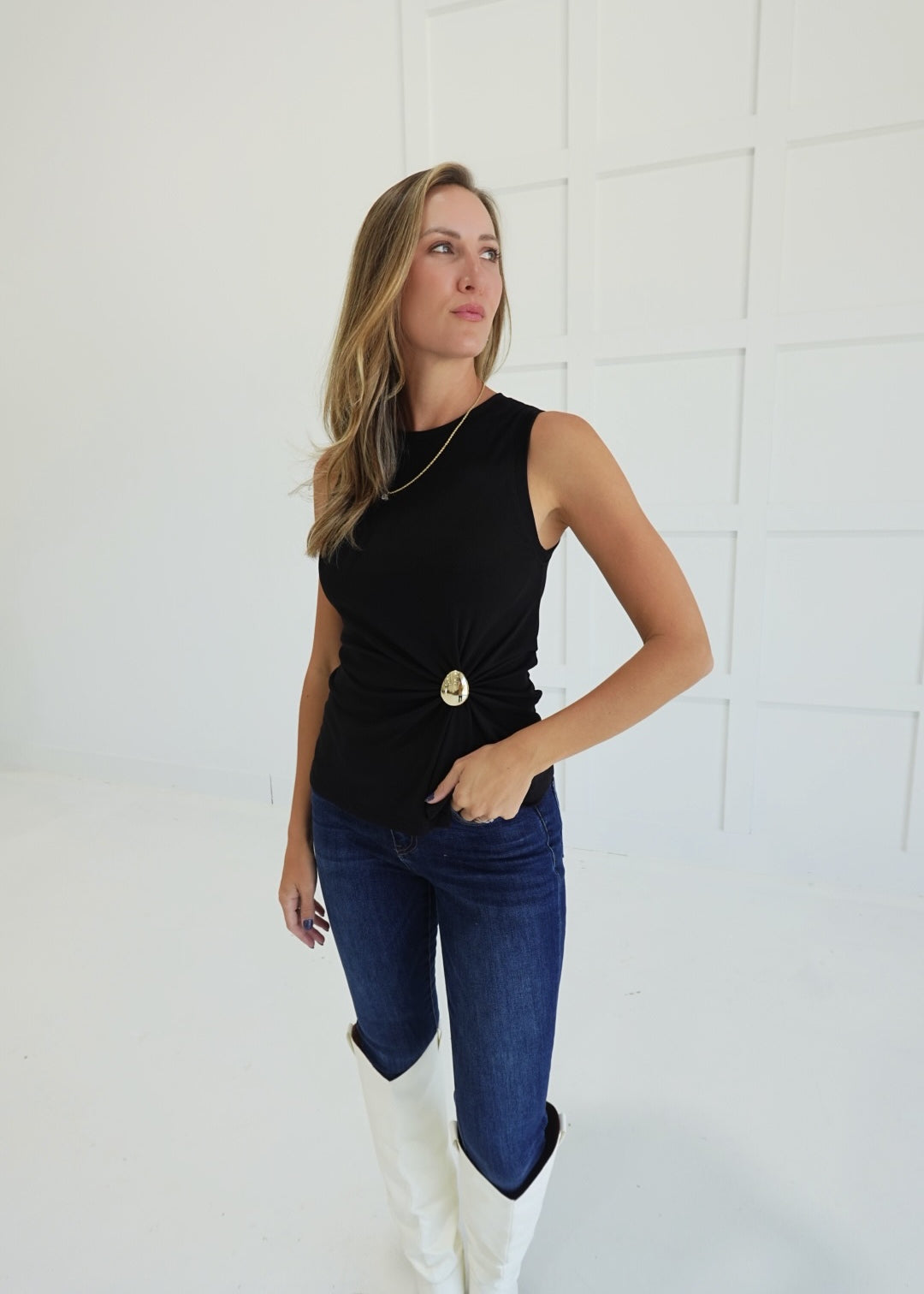 Subtle Details Top - Black