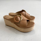Keep Up Wedge - Tan