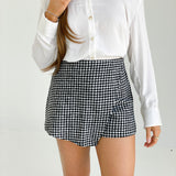 Touchdown Houndstooth Skort - Black/White