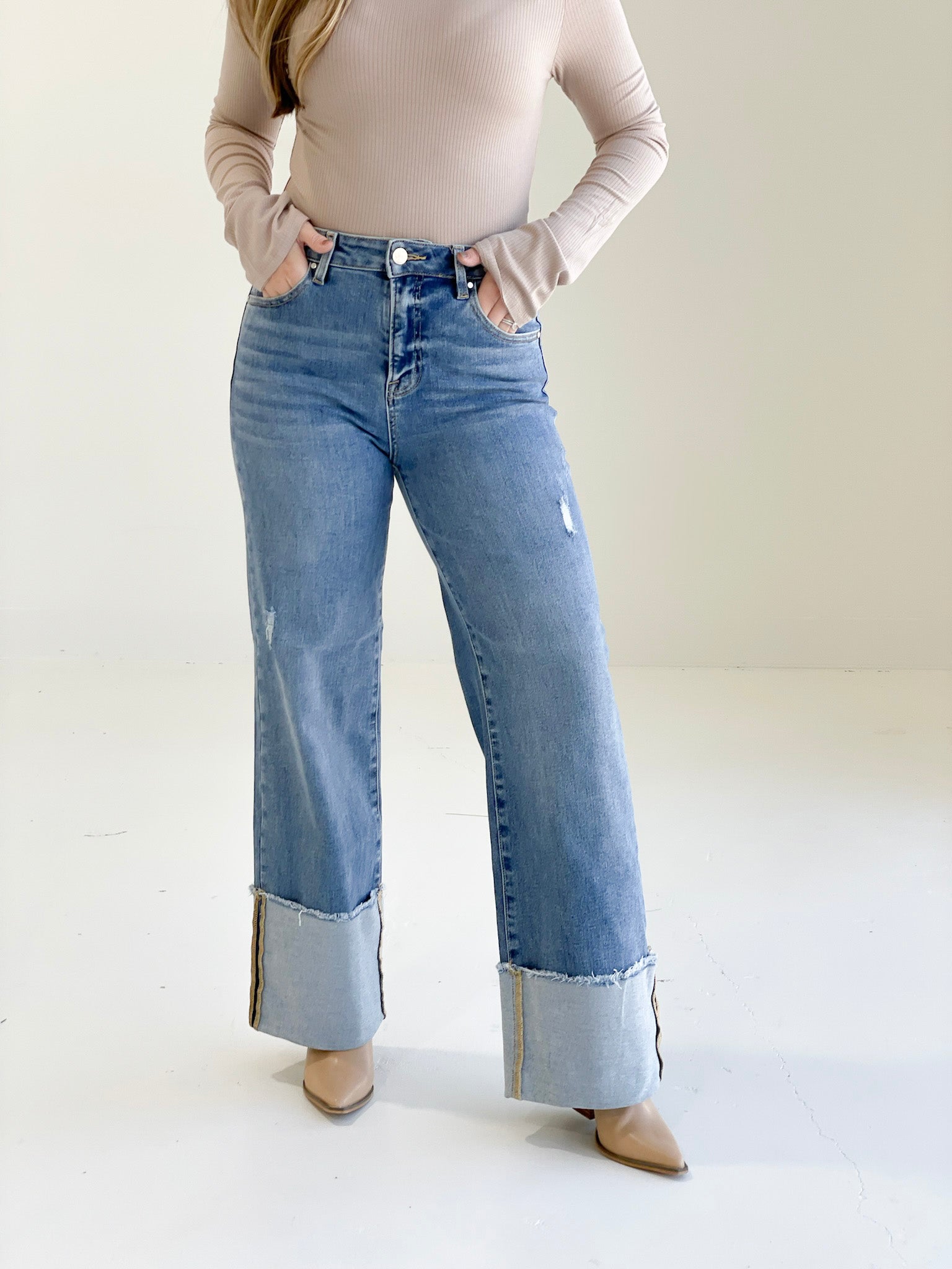 Chapman Wide Cuffed Jeans