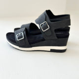 The Get-Up Wedge - Black