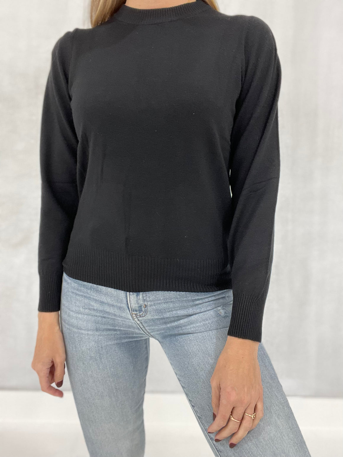 Simple And Elevated Sweater - Black