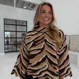 Jazzy Scallop Sweater - Camel