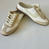 Light Feel Sneaker