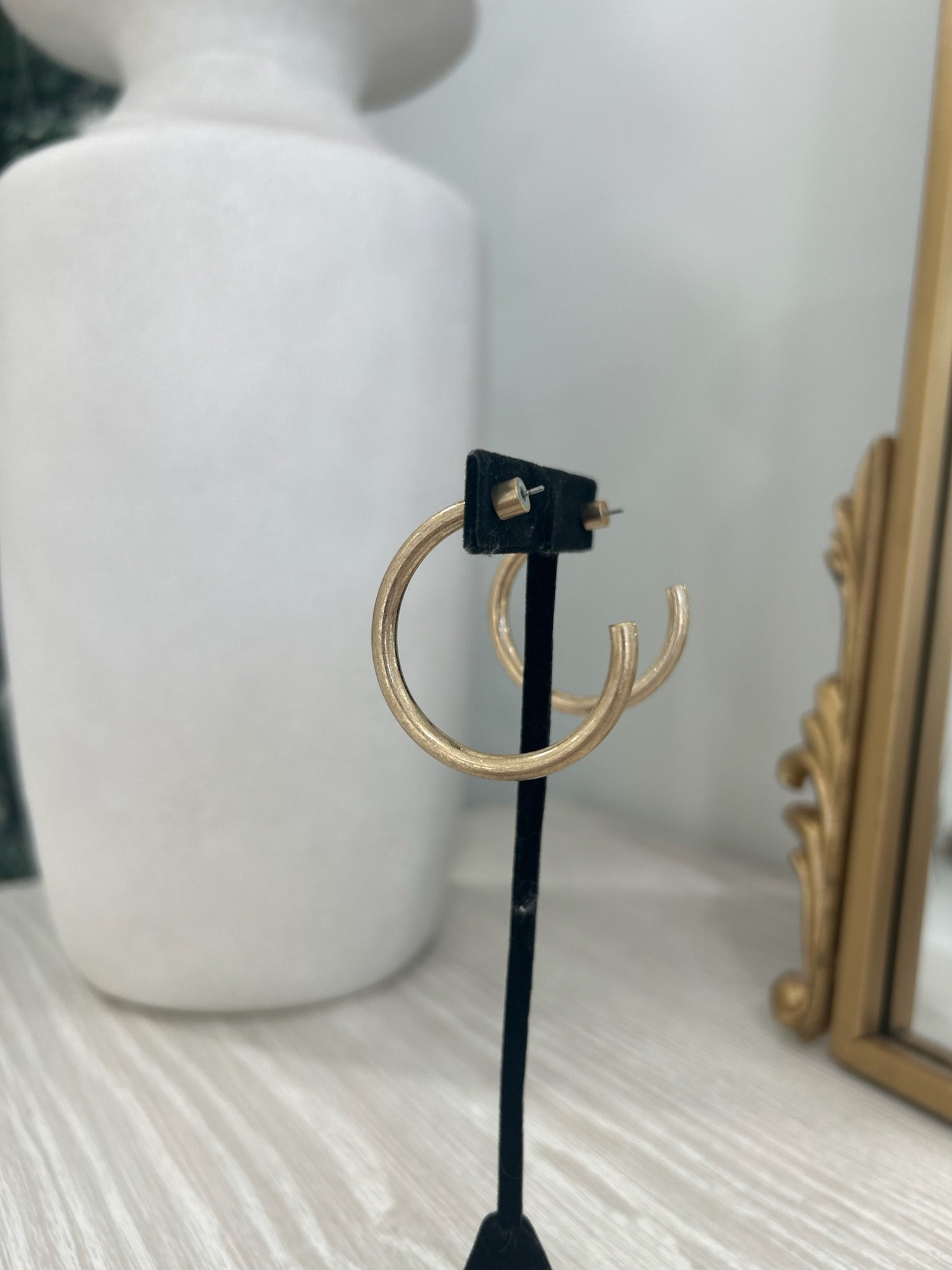 Classic Brushed Hoops