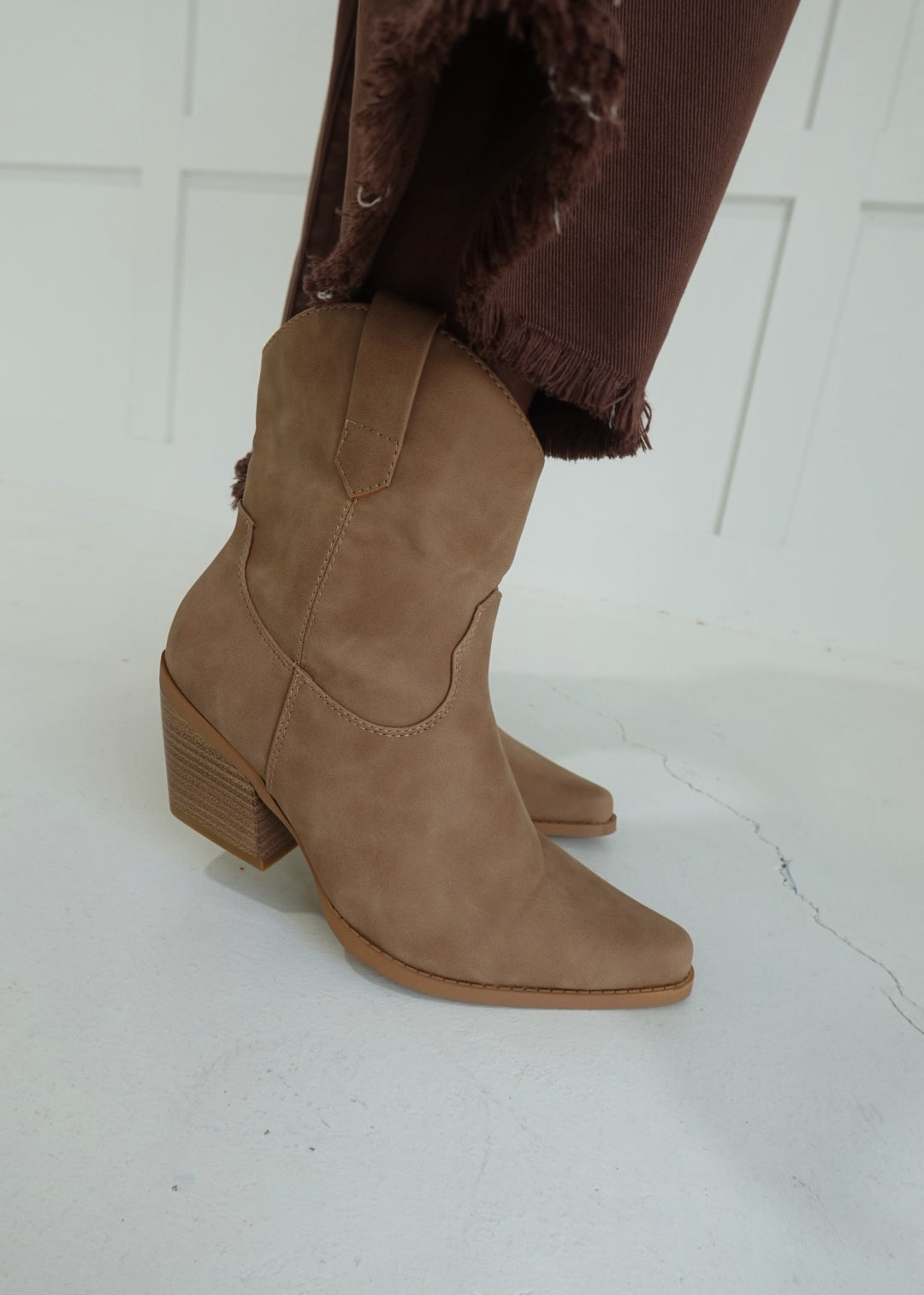Bryster Ankle Boot - Taupe