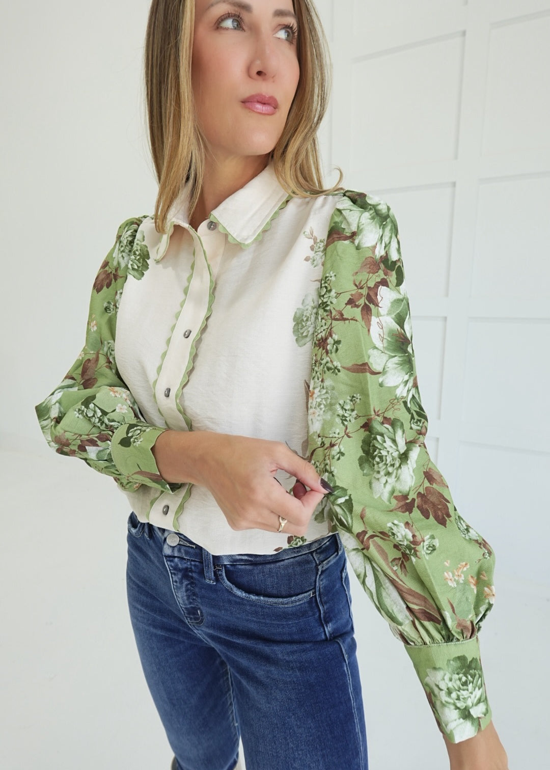 Fall My Way Blouse - Olive