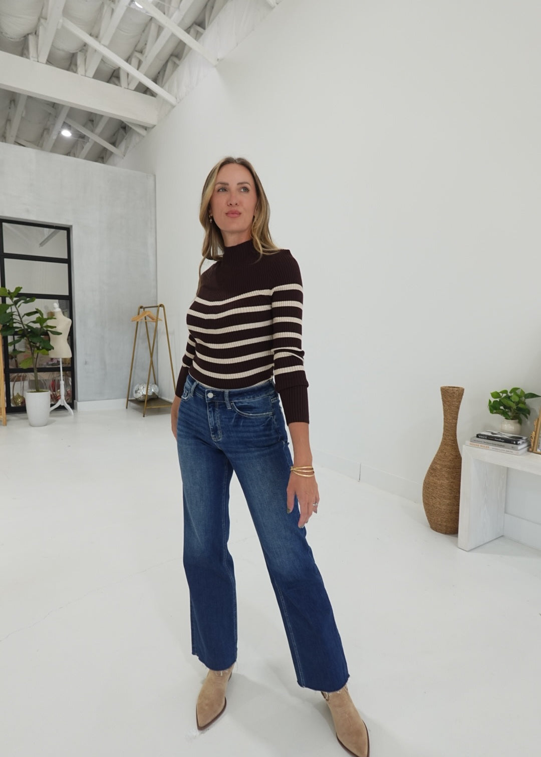 Around Town Top - Brown