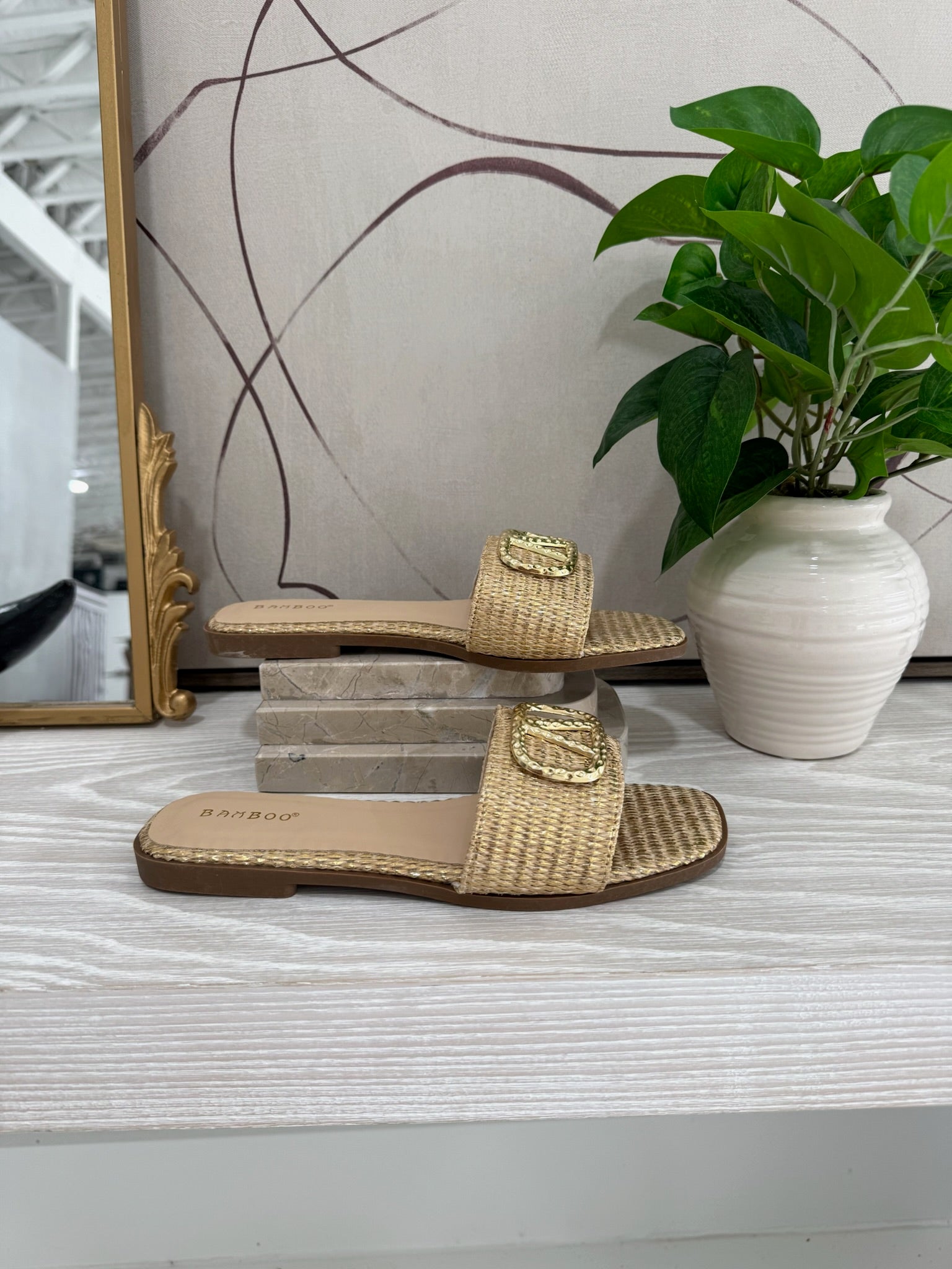 V Slide Sandal - Gold Raffia