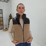 Half In Reversible Vest - Dark Choco
