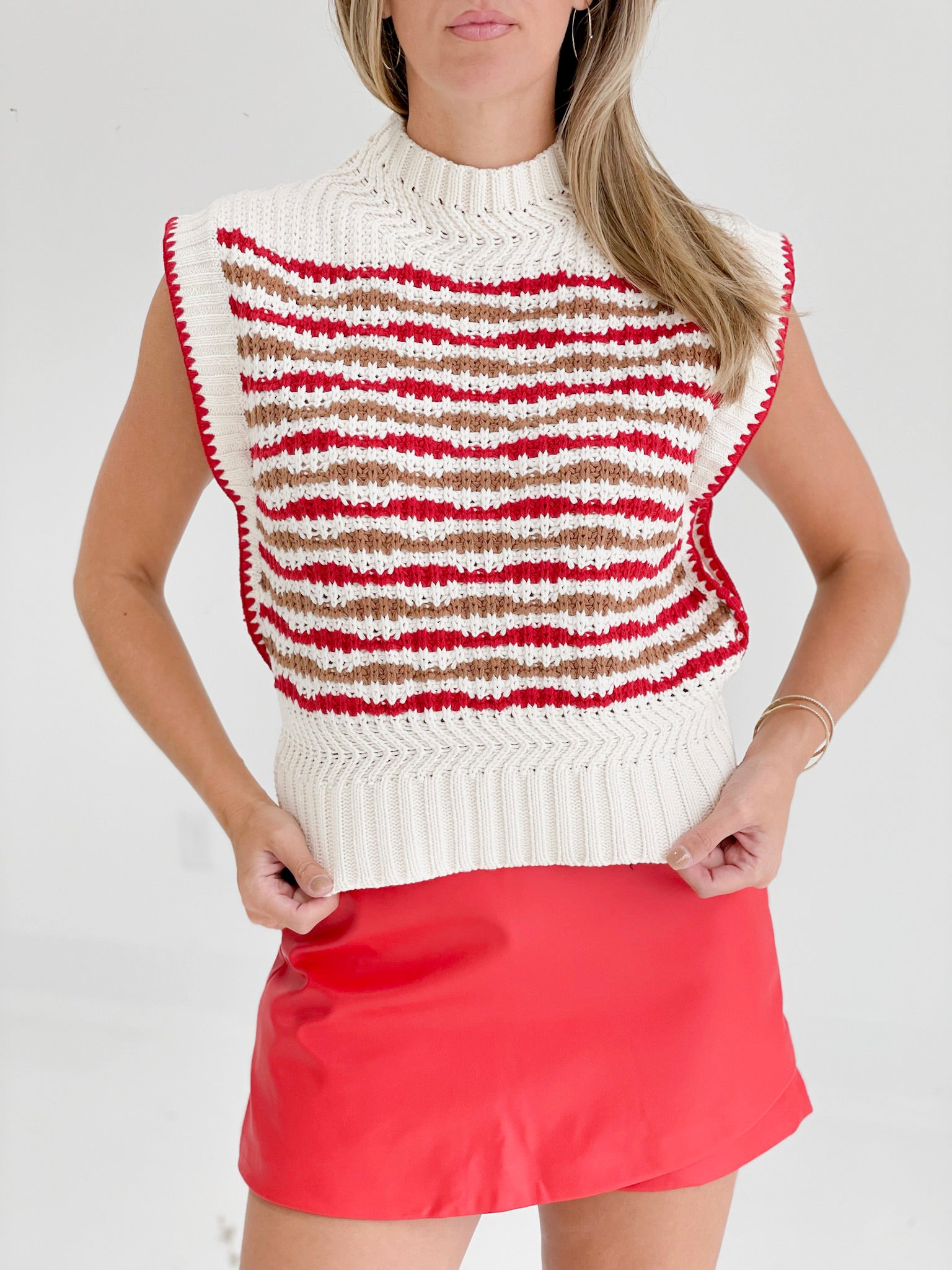 Just Peachy Sweater Top - Ivory/Red