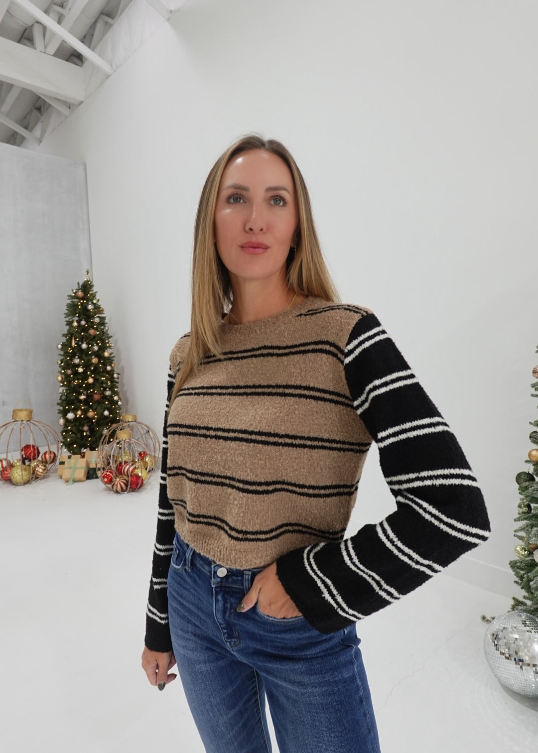 A Simple Look Sweater - Taupe Combo