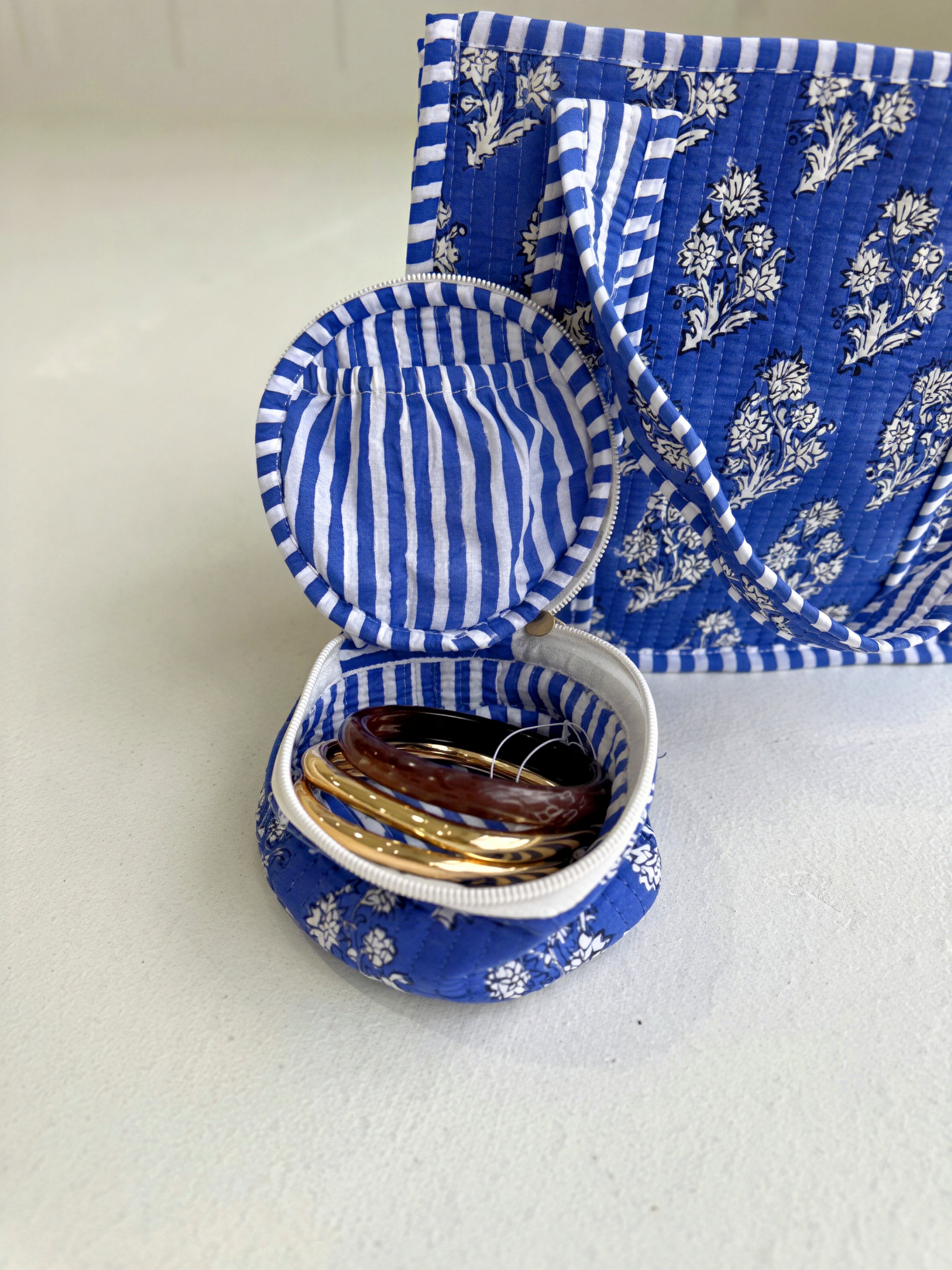 Portable Jewelry Holder