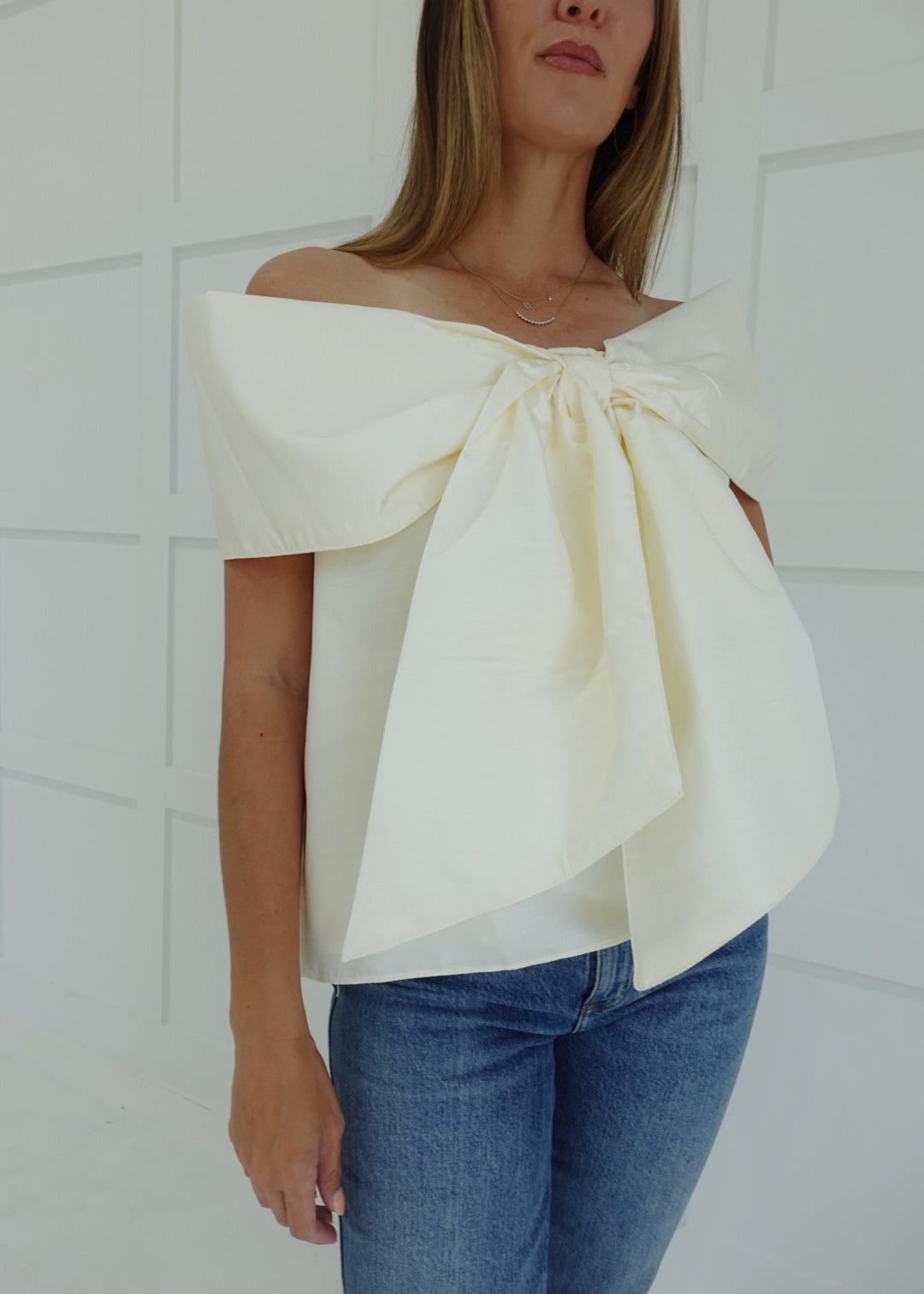 Holly Bow Top