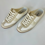Light Feel Sneaker