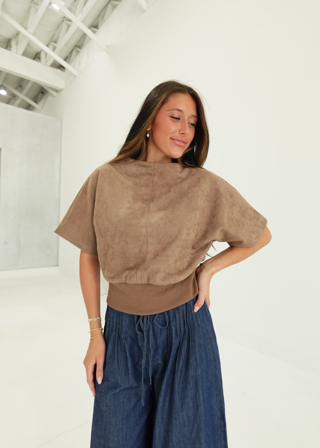 Mockery Suede Top - Mocha