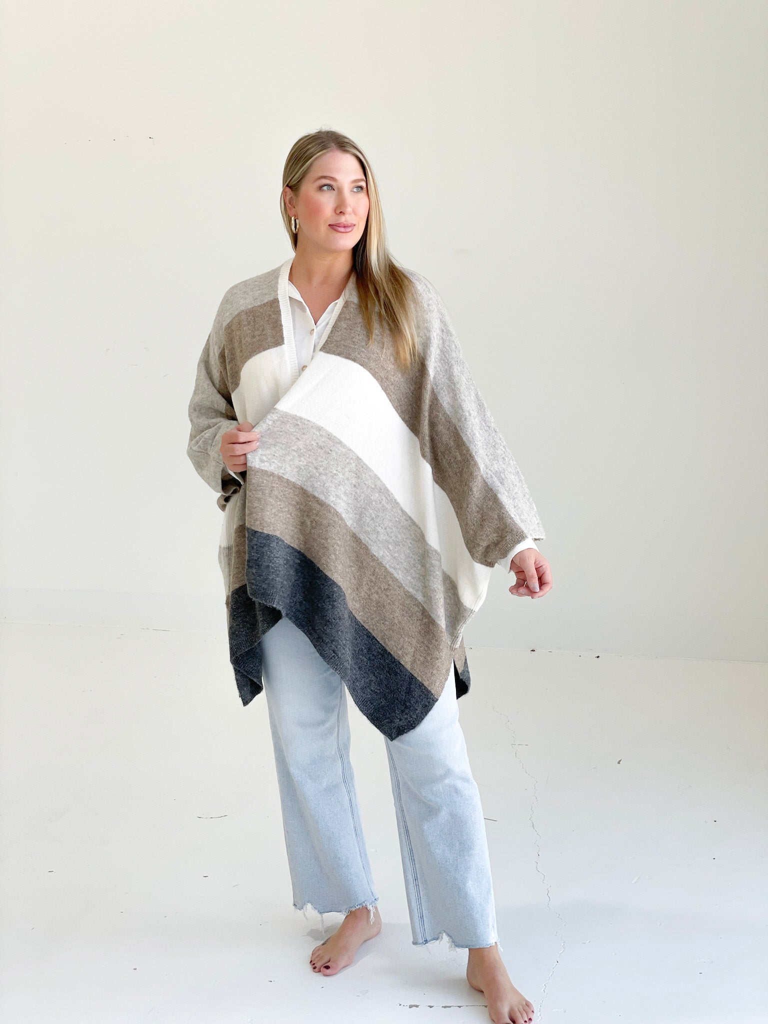 Phoenix Poncho Cardi