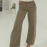 Bow Out Barrel Jeans