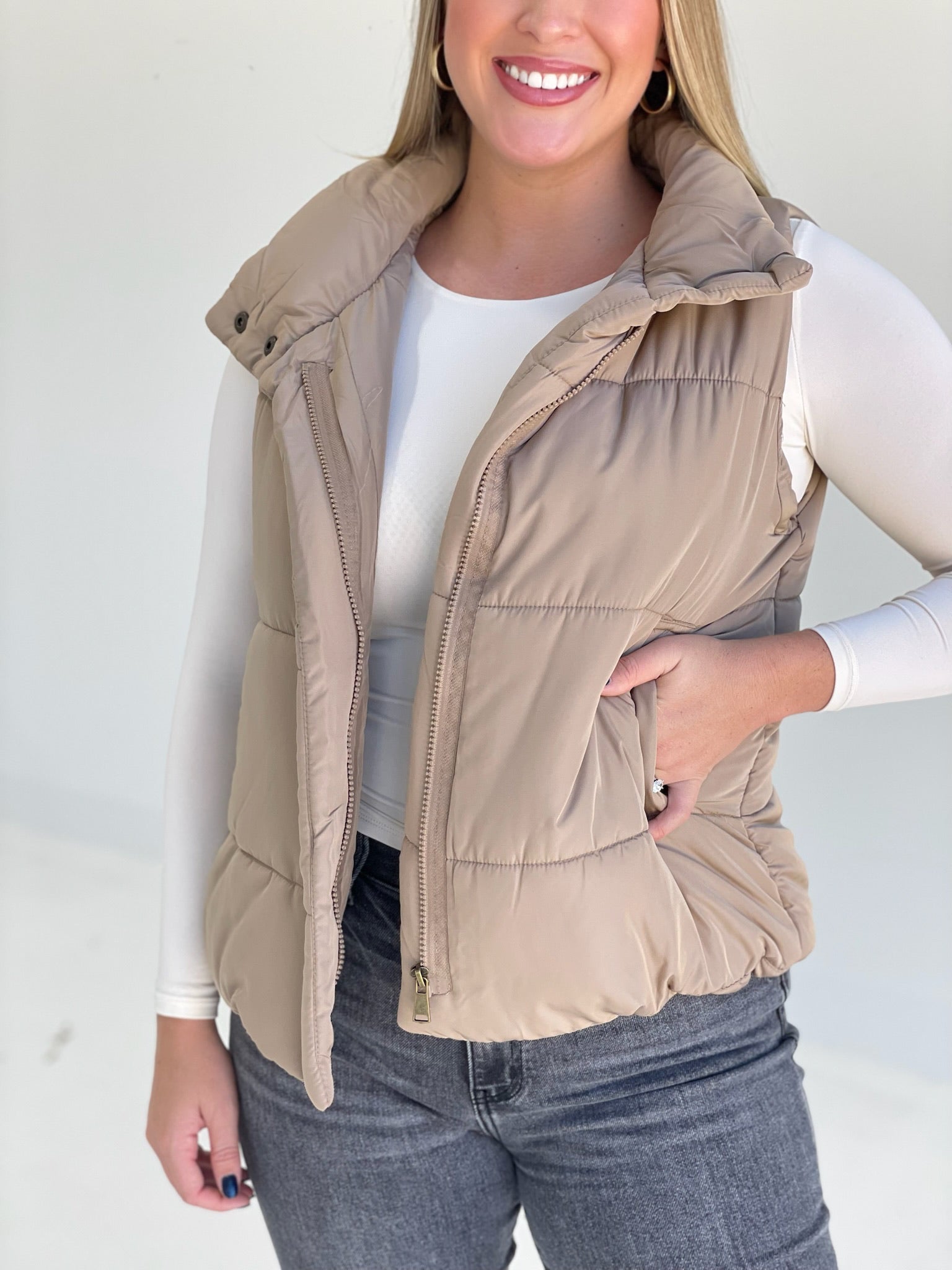 Cold Front Vest - Taupe