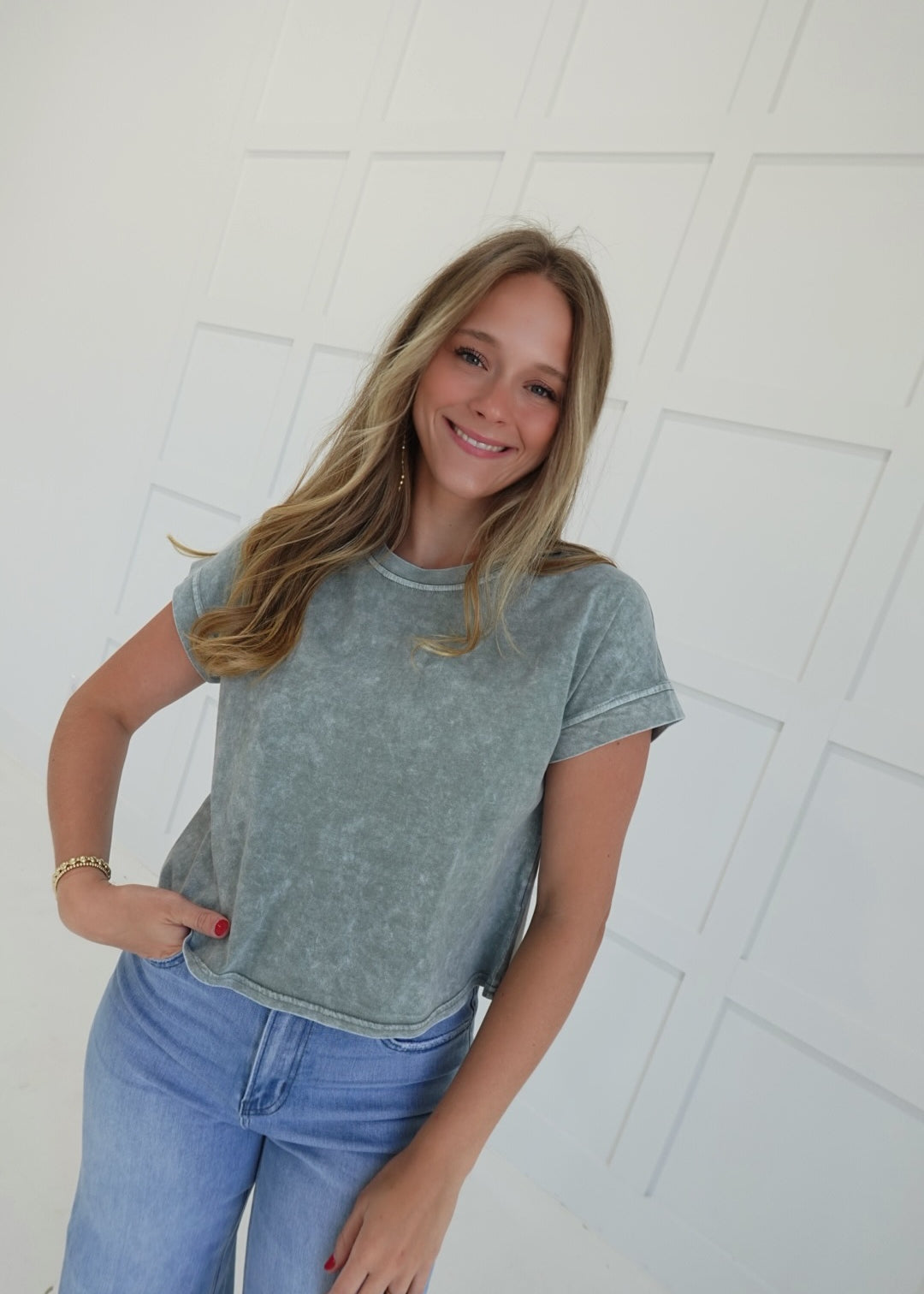Shauna Acid Wash Tee - Washed Sage