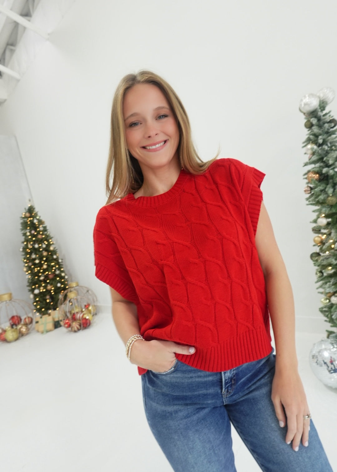 The Wire Sweater Vest - Red