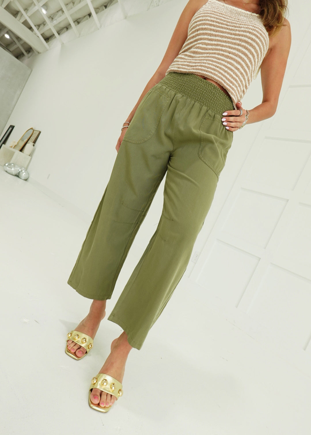 Marna Smocked Pants - Olive