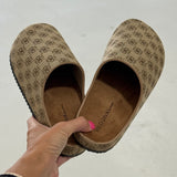 Hilary Canvas Clog