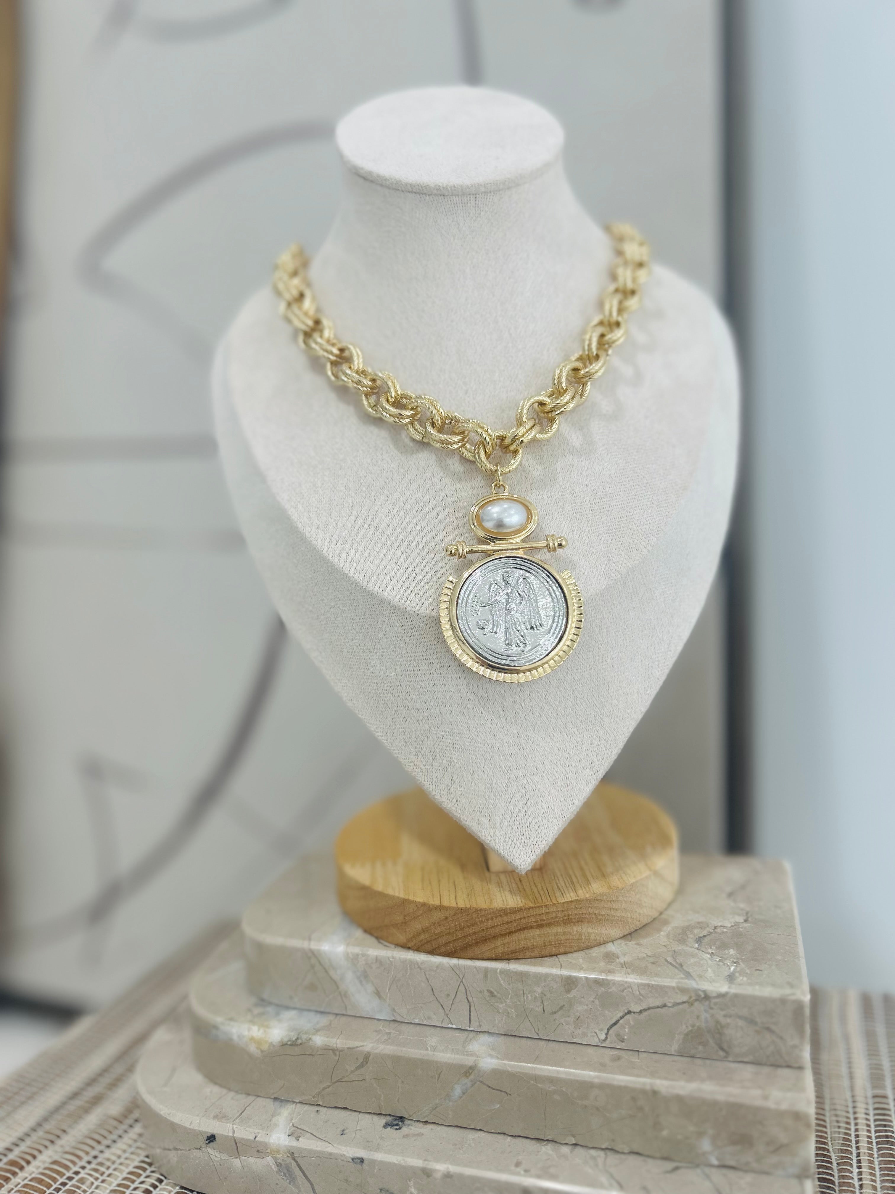 Round Link Statement Necklace