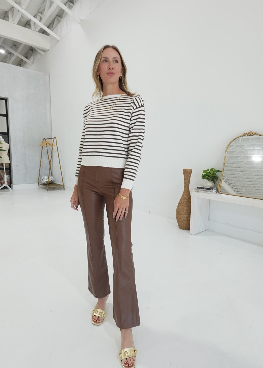 Foxy Flare Pants - Brown