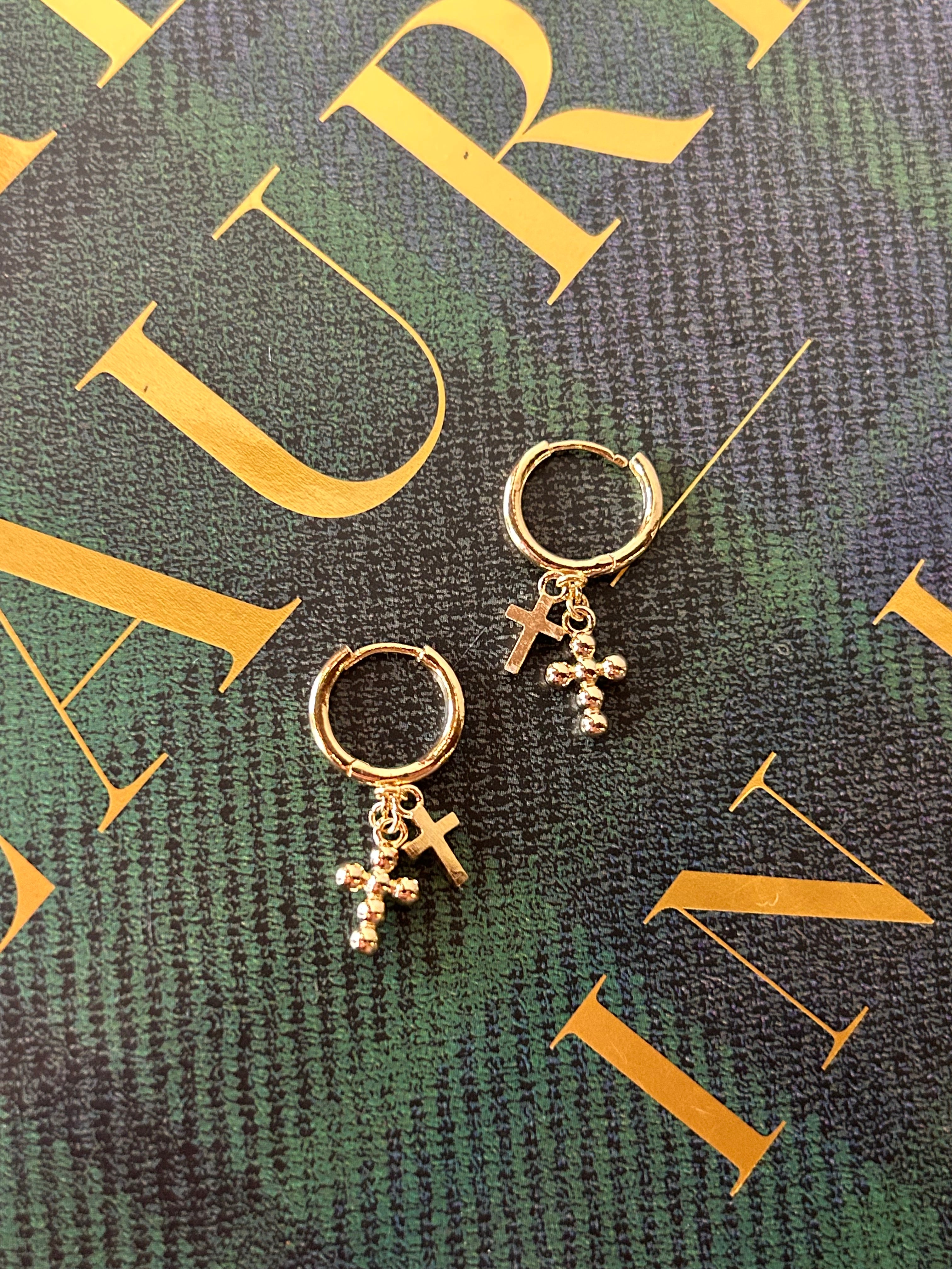 Double Cross Huggies