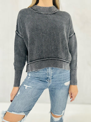 Washed And Worn Cropped Sweater - Black