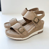 The Get-Up Wedge - Taupe