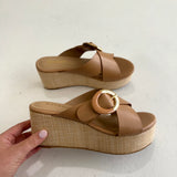 Keep Up Wedge - Tan