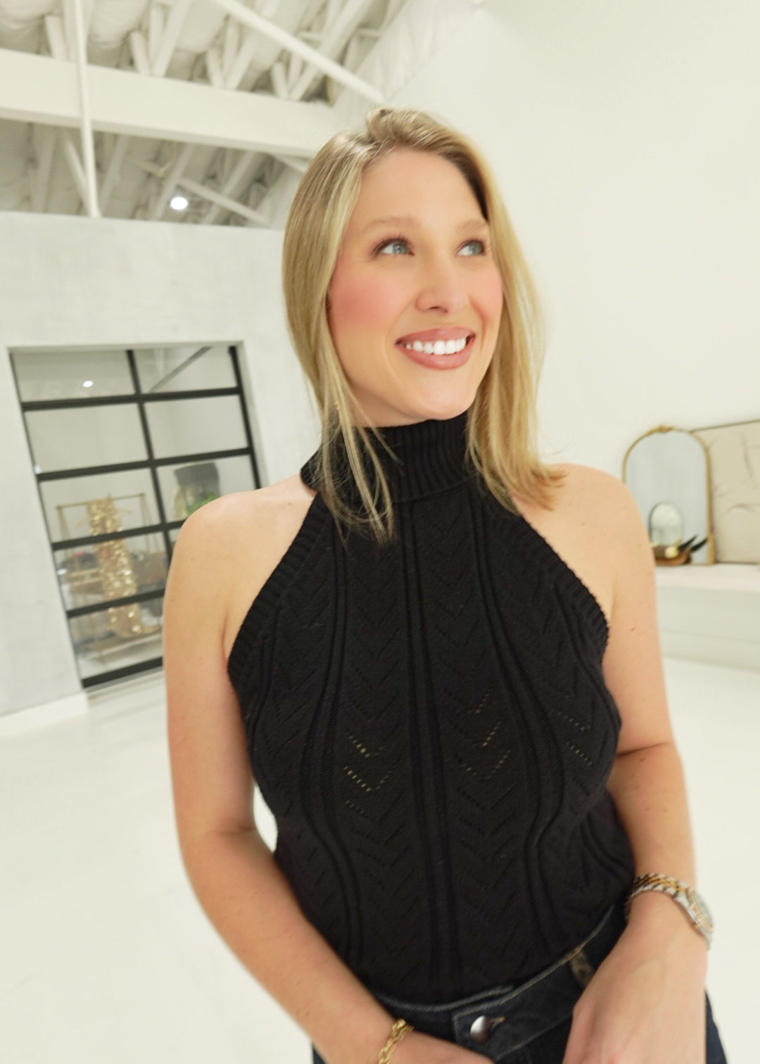 Cable Sleeveless Sweater - Black