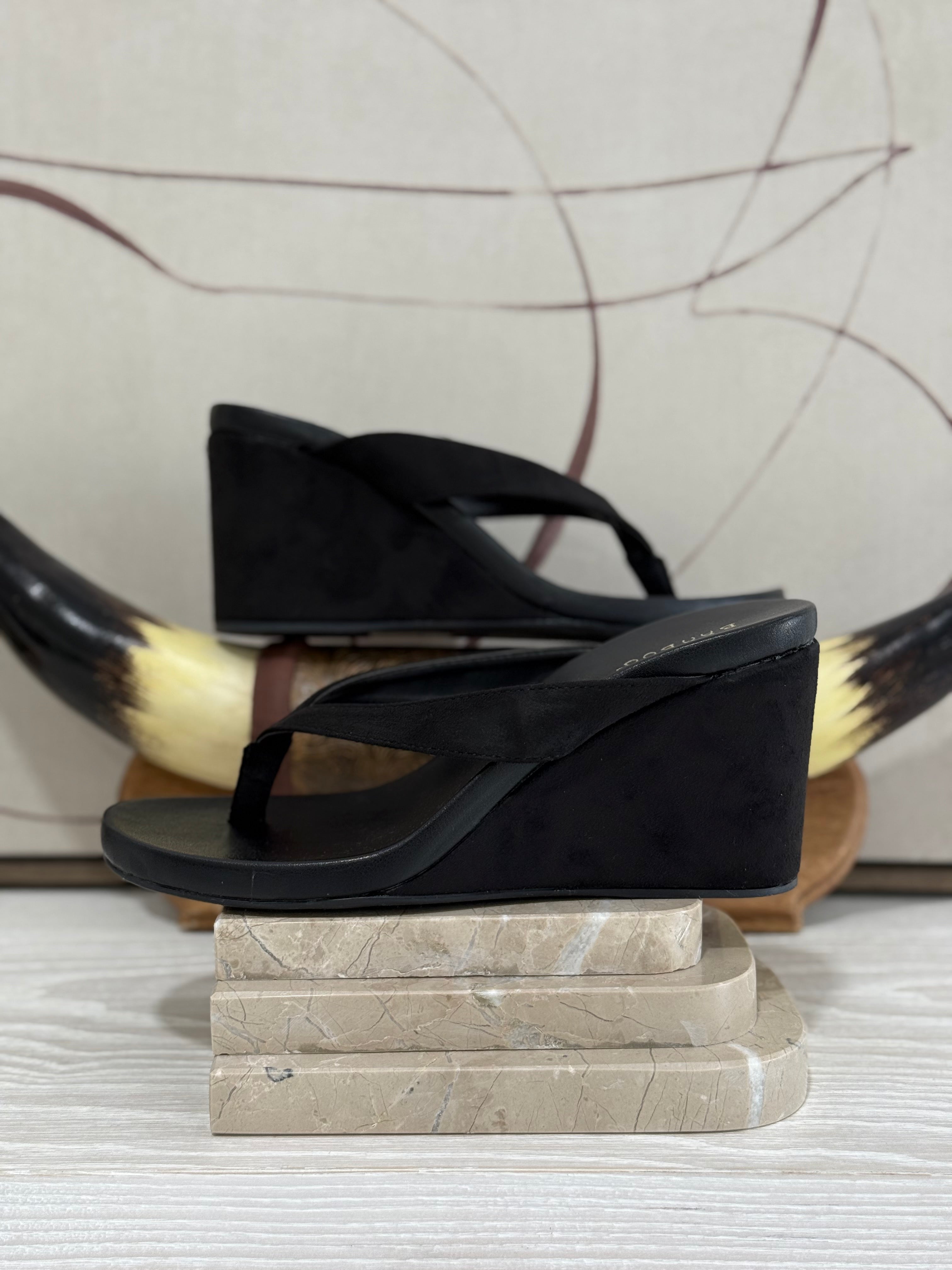 New Age Wedge - Suede Black