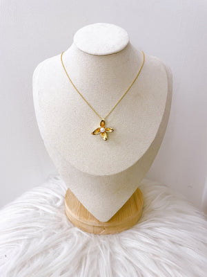 Pearl Stud Flower Pendant Necklace