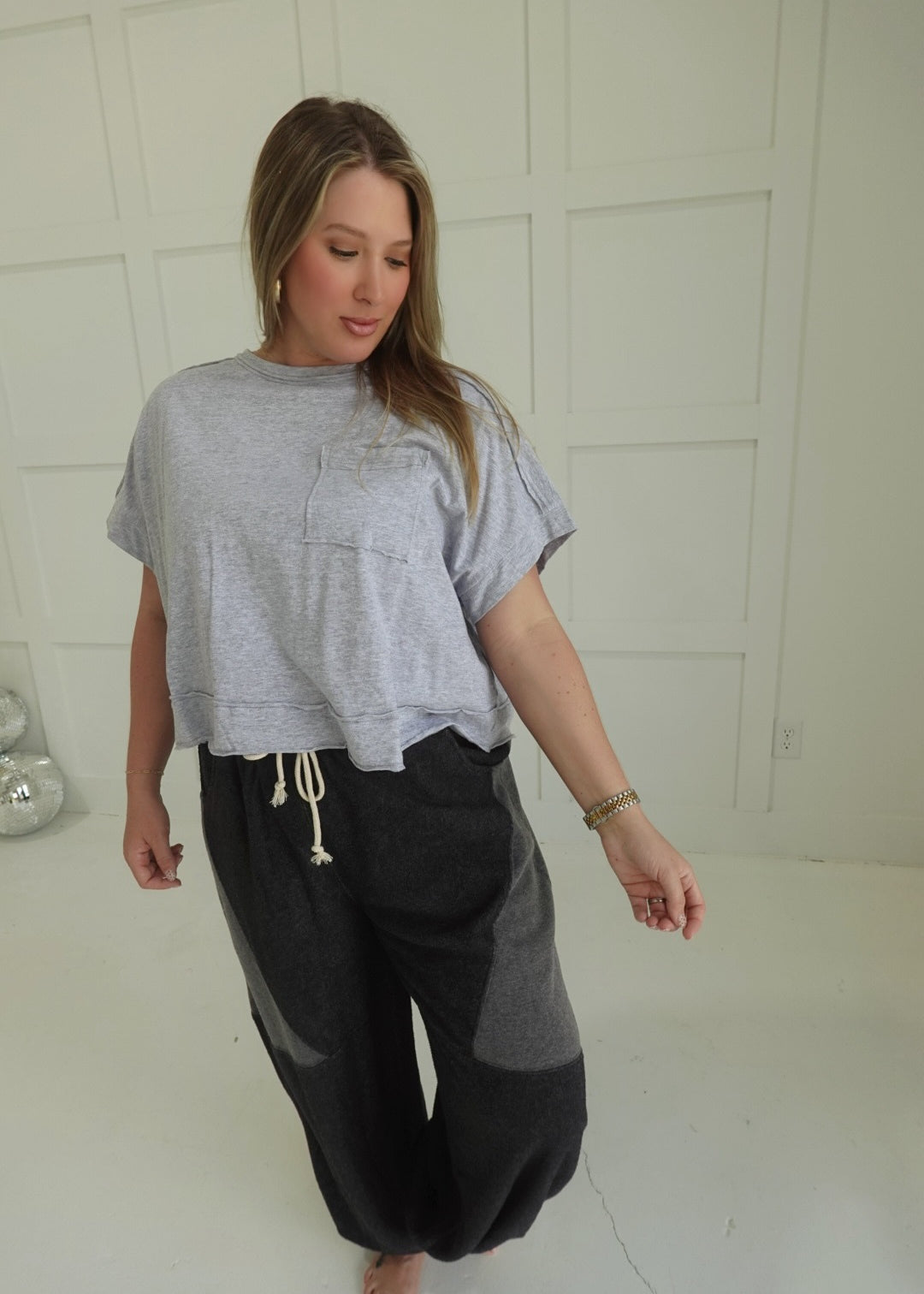Exposed Seam Tee - H Grey