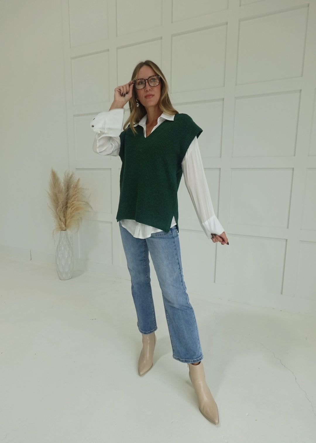Stand My Ground Sweater - Dk Green