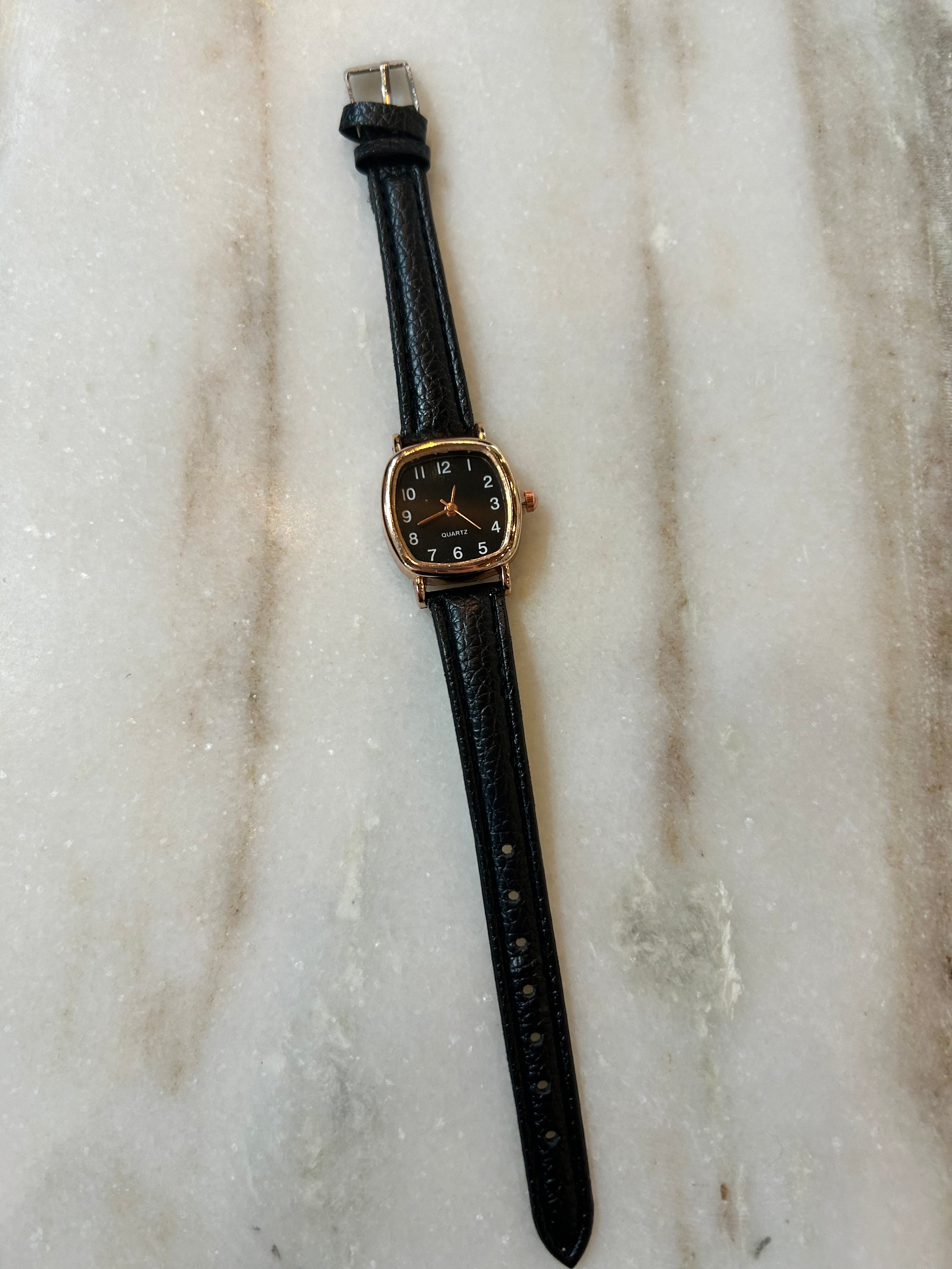 Dainty Leather Wristwatch - Black