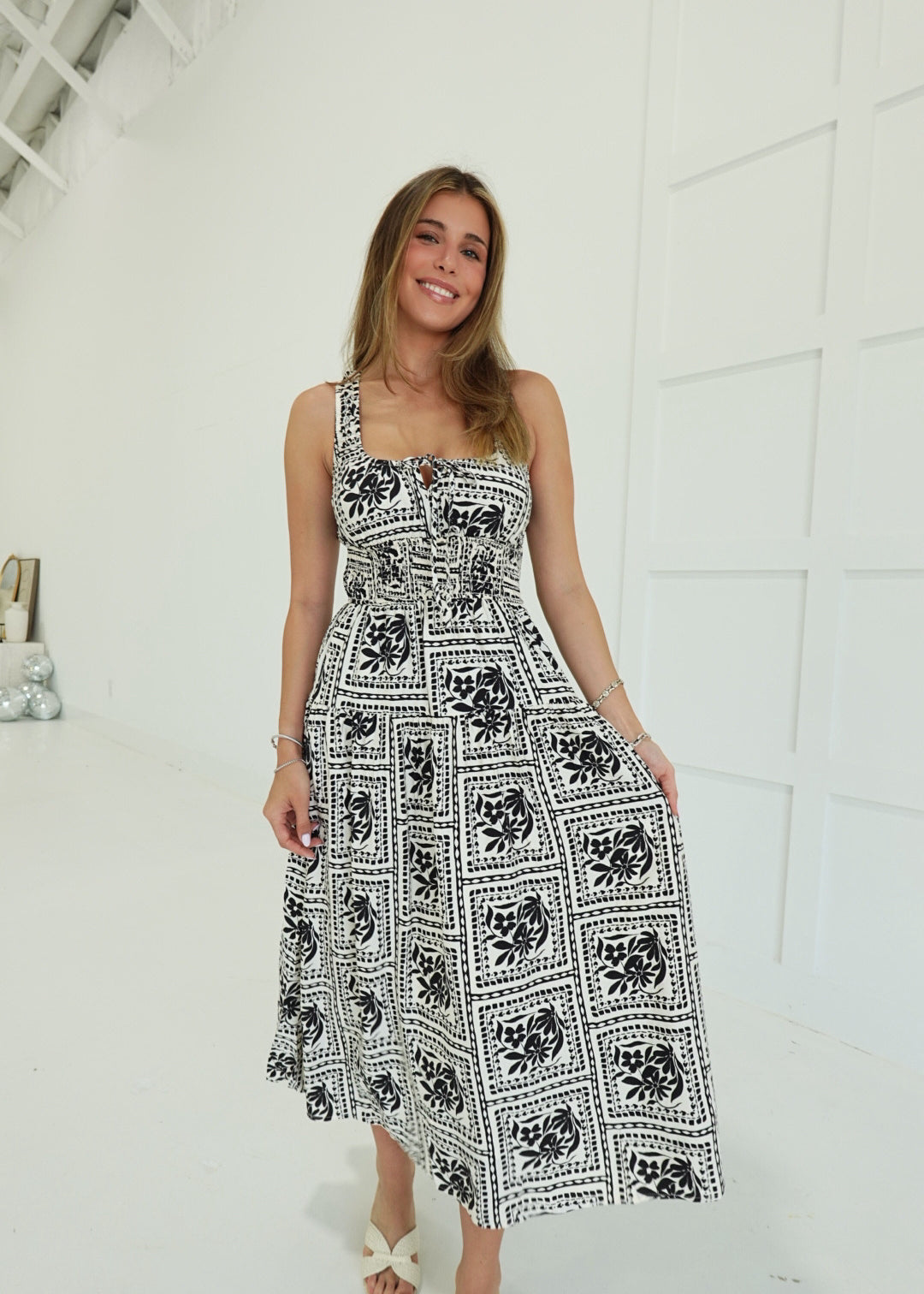 Tenoch Midi Dress - Black