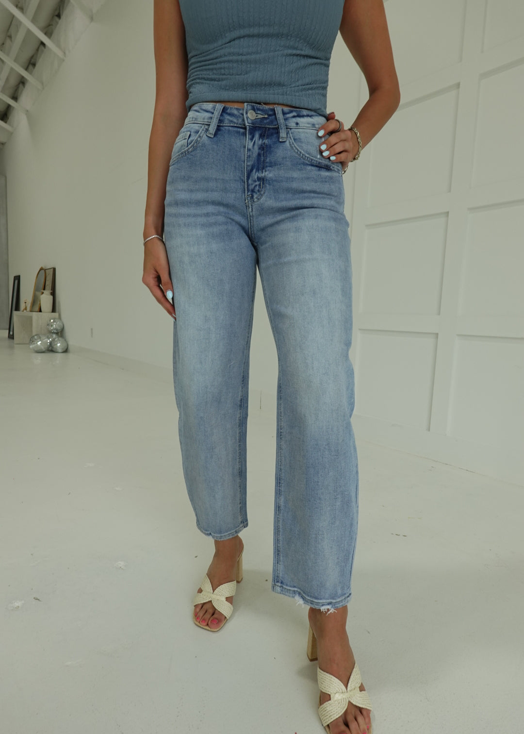 Long Game Barrel Jeans