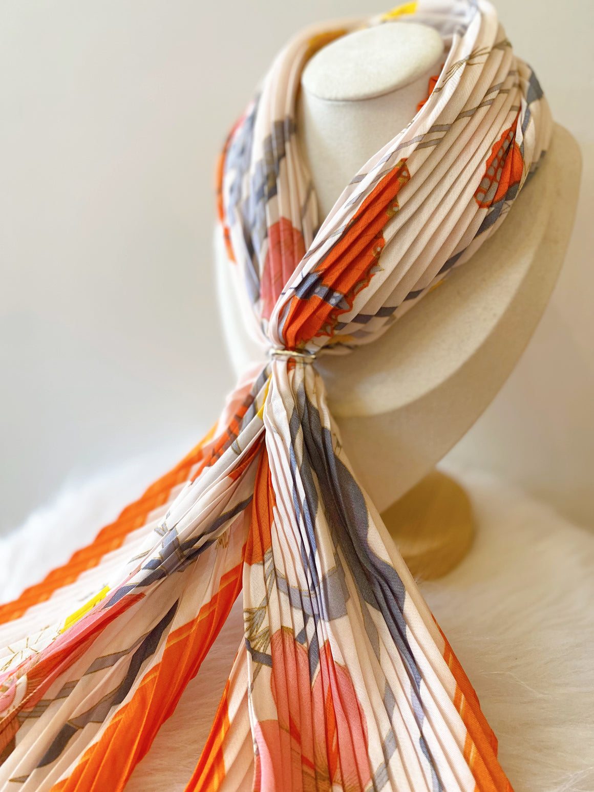 The Vermont Neck Scarf - Ivory
