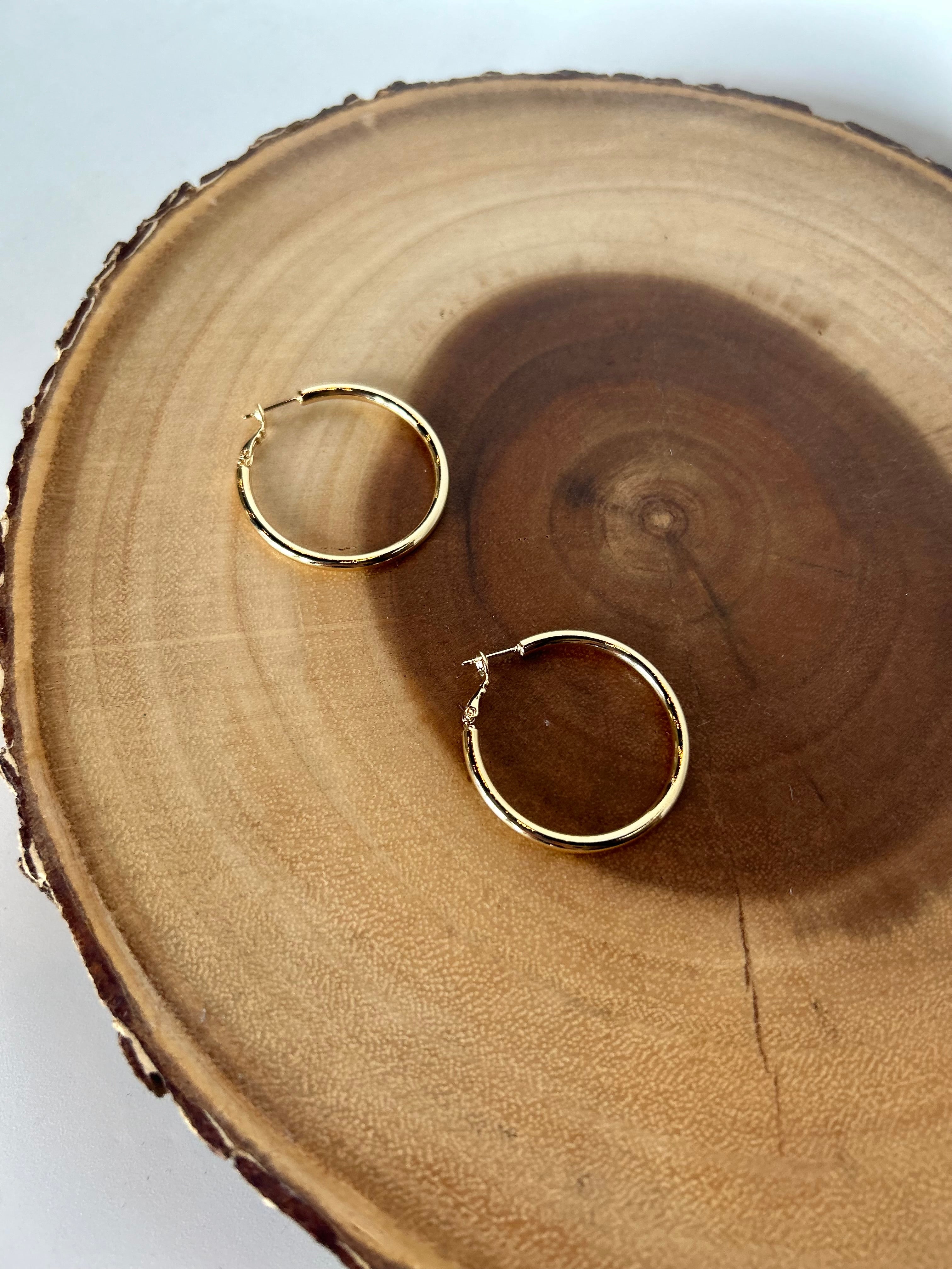 Perfect Gold Hoop