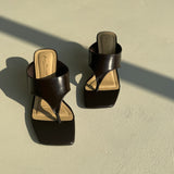 Midnight Strut Heel - Brown