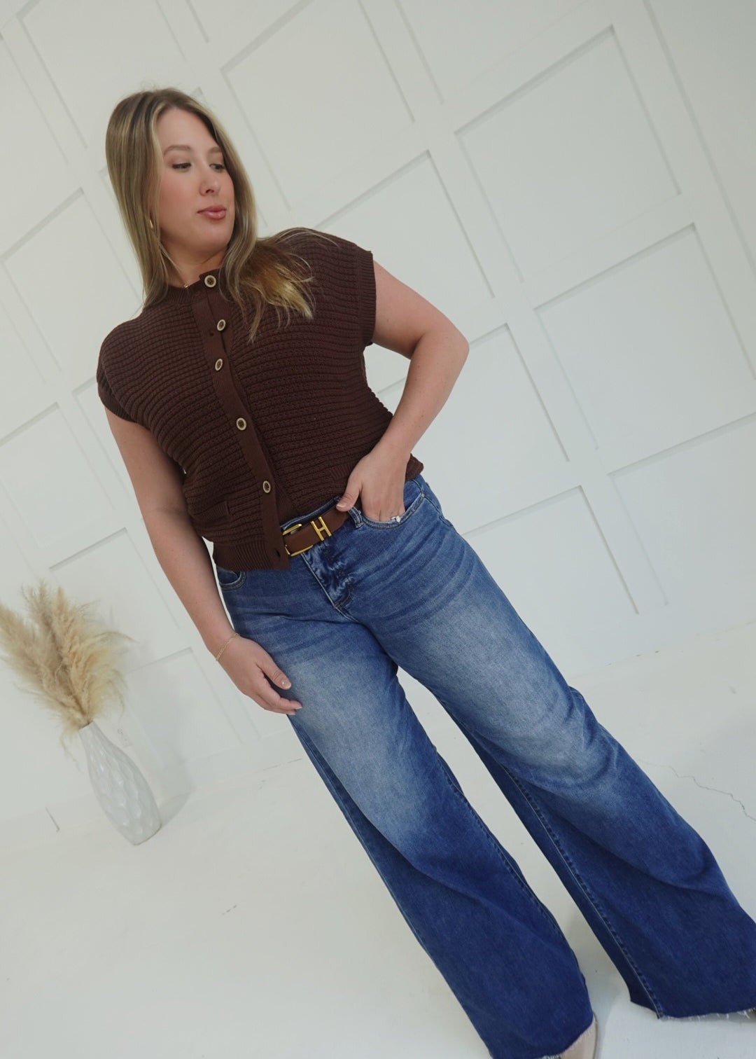 Dawn Sleeveless Cardigan Top - Brown