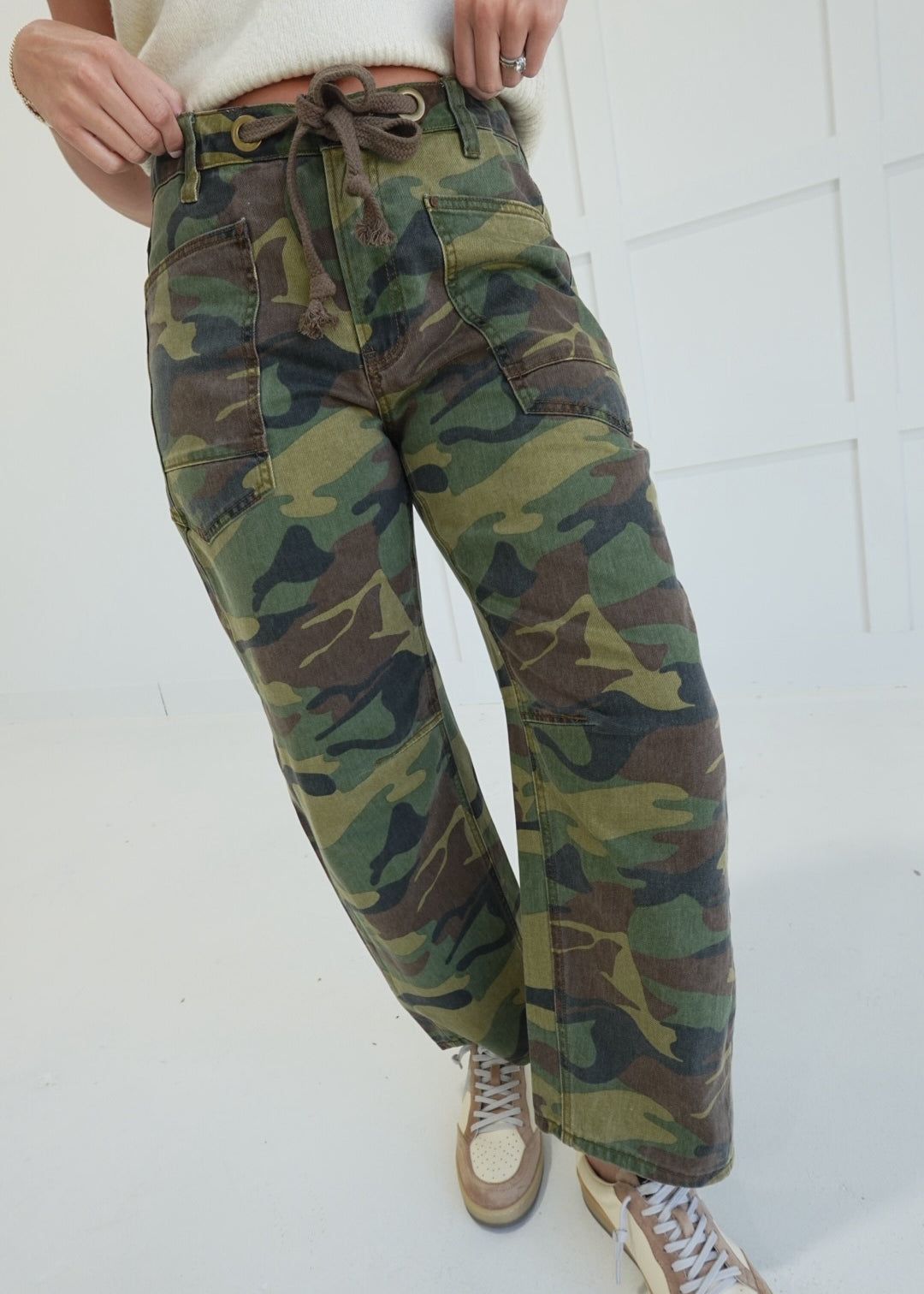 The Sarg Barrel Jeans