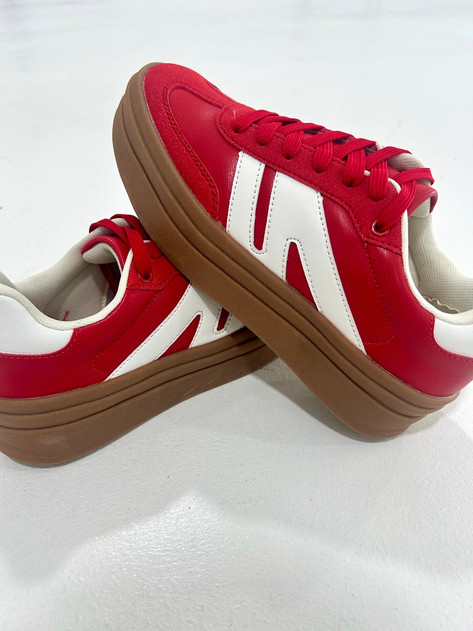 Evaporate Sneaker - Red/White