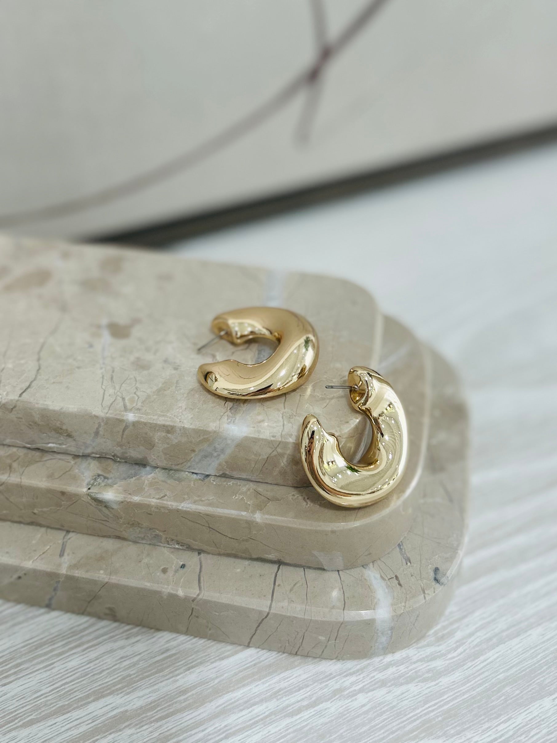 Chunky Dome Hoops